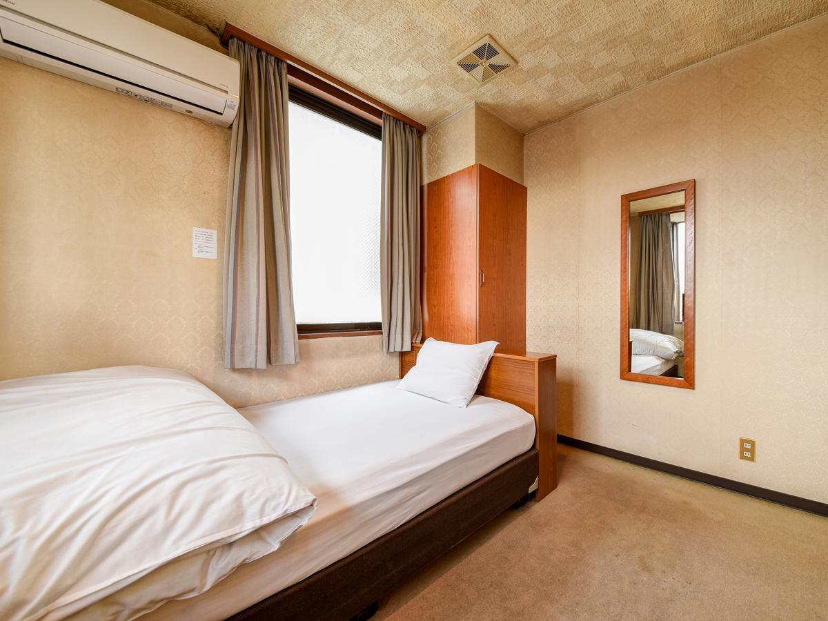 Green Business Hotel Fukuyama Exterior photo